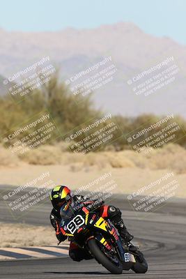 media/Dec-07-2025-CVMA (Sun) [[3e7d2de5dc]]/Race 9-Formula UL Shootout/